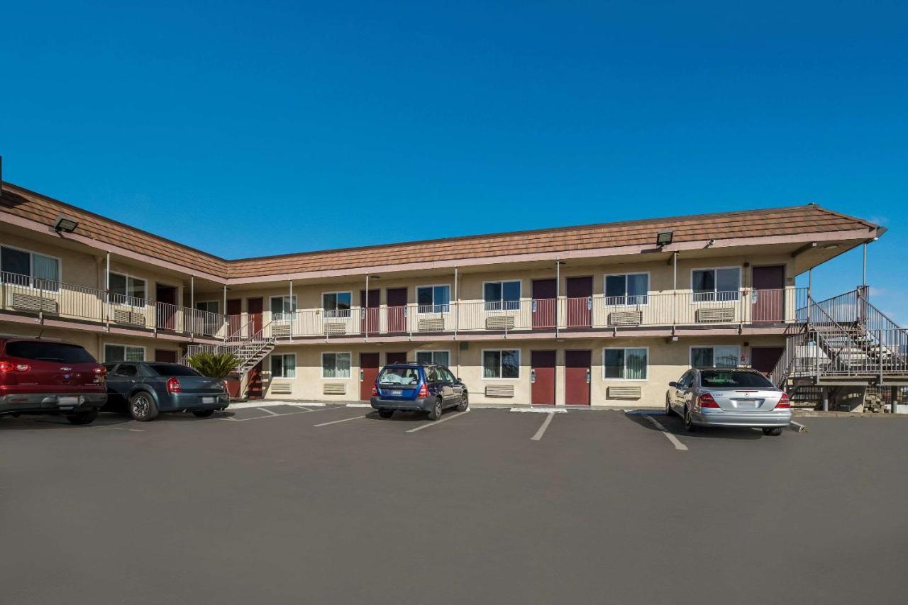 Rodeway Inn San Bernardino & Redlands Esterno foto